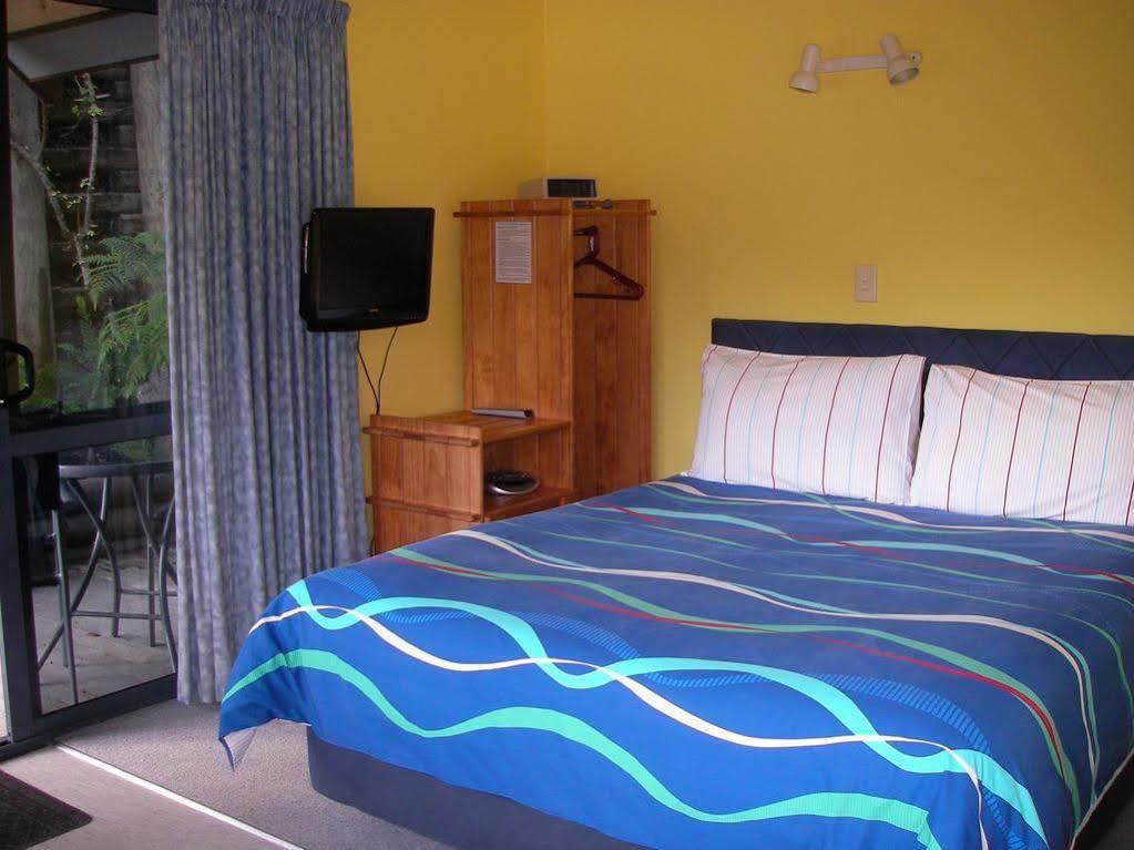 Bay Cabinz Motel Paihia Buitenkant foto